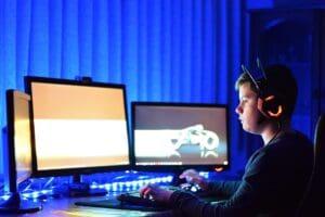 Laptop Sau Desktop Pc Pentru Gaming