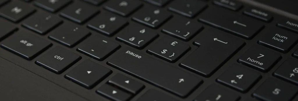 Cum Se Curata O Tastatura De Laptop