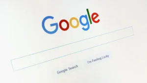 Google Confirmă Pregătirea Unui Chatbot Similar Gpt, Interfață Google Search Alternativă