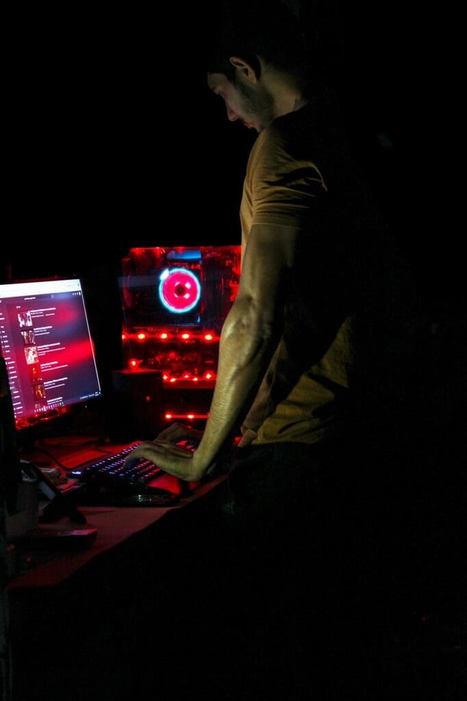 Laptop Gaming vs PC Gaming DORADO SYSTEMS®