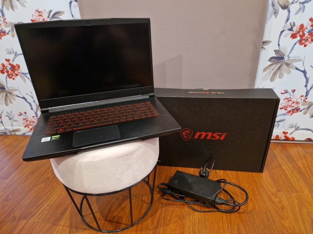 Înlocuire incarcator MSI GF65 Thin