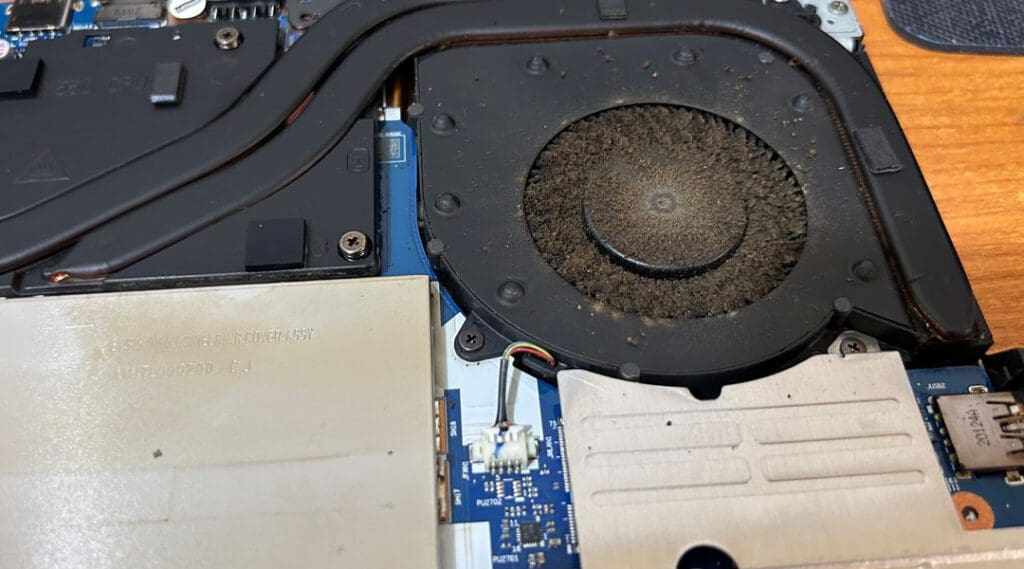 inlocuire ventilator laptop gaming