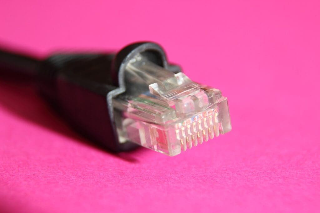 Instalare si Configurare Router WiFi Bucuresti cablare UTP CAT6 cupru integral