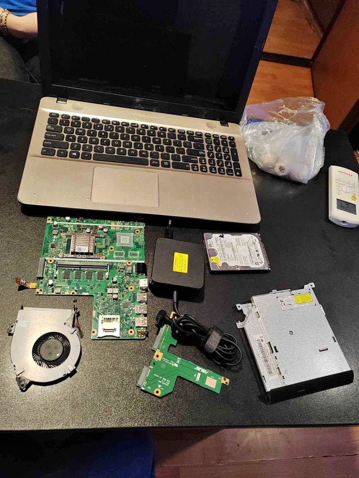 Alege Curatarea Profesionala Pentru Laptop