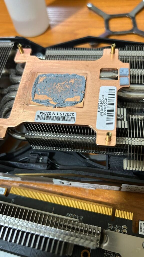 la cat timp se schimba pasta termică pentru placa video pentru calculator