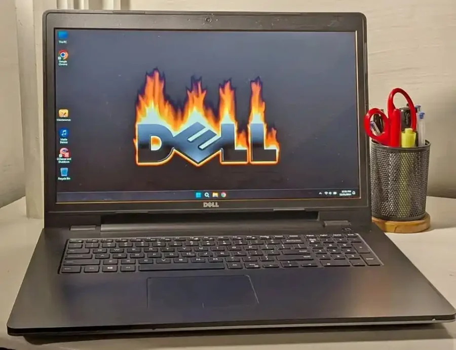 Laptopul Se Incinge Ventilatorul Face Zgomot Curatare Interna De Praf
