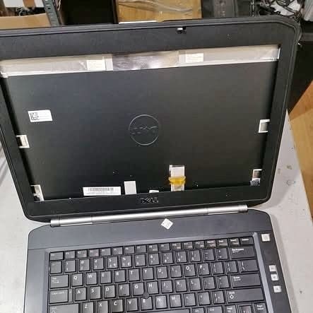 Reparatii Carcasa Laptop Bucuresti