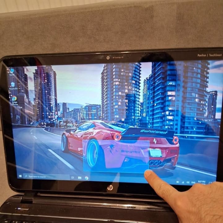 Reparatii Carcasa Laptop Cu Touchscreen