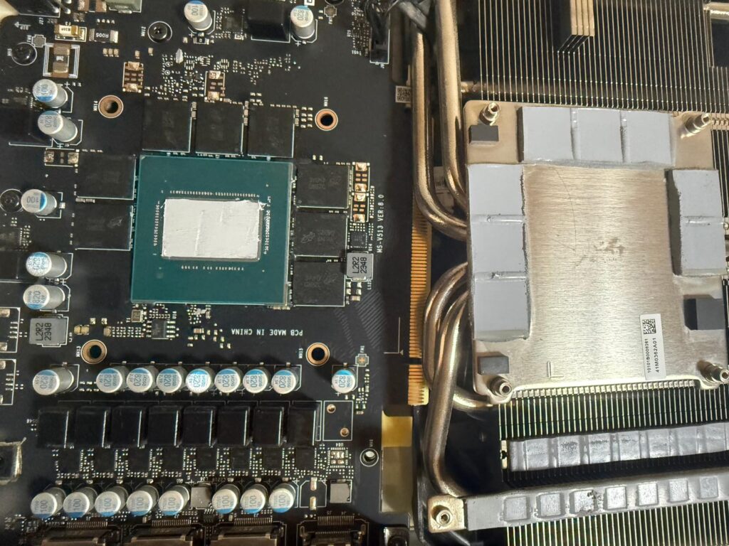 Curatare Pc Gaming Studiu De Caz Bucuresti Eliminare Praf Si Schimbare Pasta Termoconductoare La Placa Video Gpu Imbunatatire Transfer Termic Si Fps Mai Mare