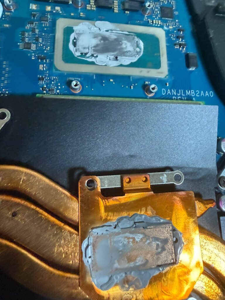 Cum Verifici Temperatura Cpu In Windows 11 Si Radiatorul Cu Pasta Termoconductoare Uscata