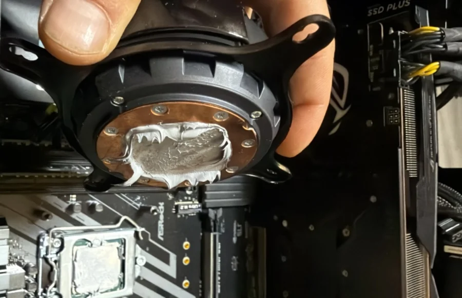 De Ce Cedează Un Pc Pe Neasteptate Fie Ca Este Un Calculator De Gaming Sau Office Ale Carui Temperaturi Sunt Ridicate In Jocuri Sau Dau Freeze Des Din Cauza Pastei Termice In Exces